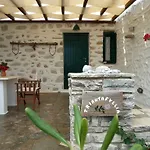 Peristeri Agios Georgios (Antiparos)