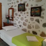 Peristeri Agios Georgios (Antiparos)