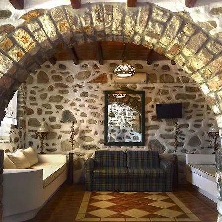 Peristeri Agios Georgios (Antiparos)