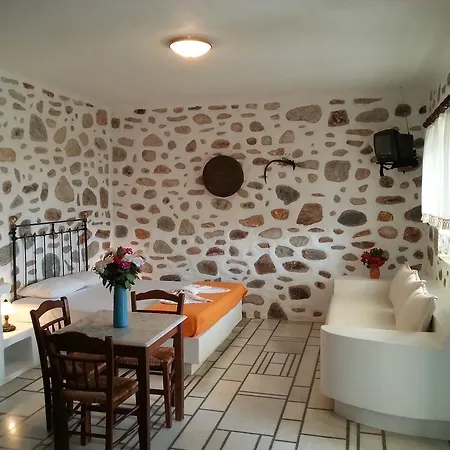 Peristeri Agios Georgios (Antiparos)