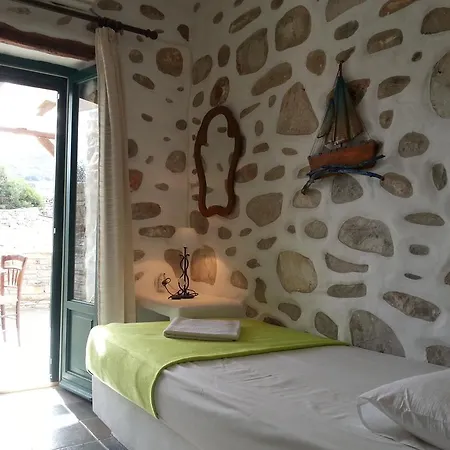 Peristeri Agios Georgios (Antiparos)